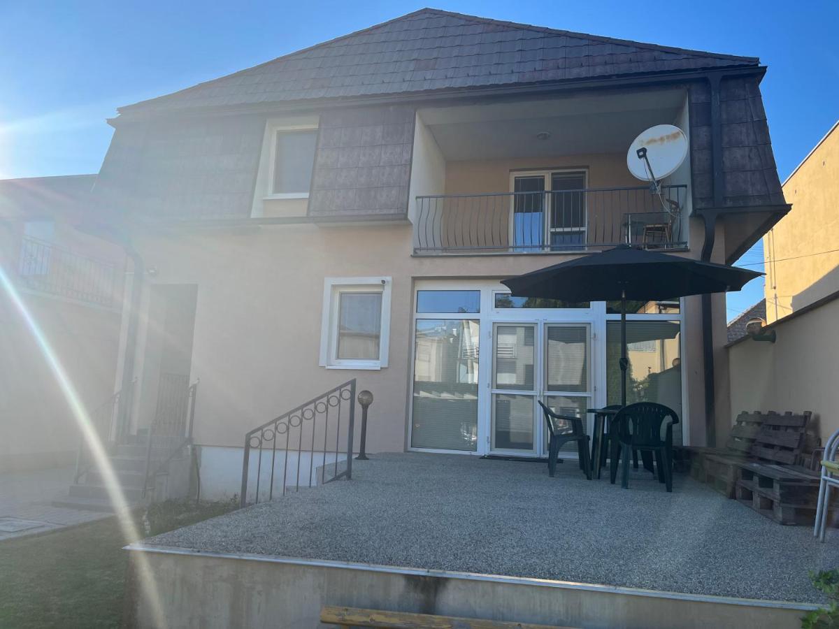 Casa vacanze Dom Melissa V Malebnej Obci Banka Piest'any